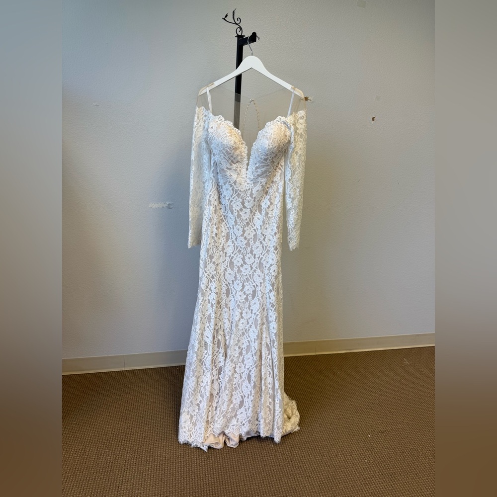 Elegant White Lace Off-Shoulder Dress 3366